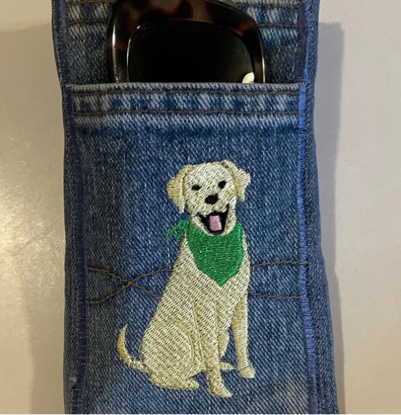 Happy Dog & Bandana, Machine Embroidery Design, 5 Sizes, PES DST JEF Incl Digital Instant Download
