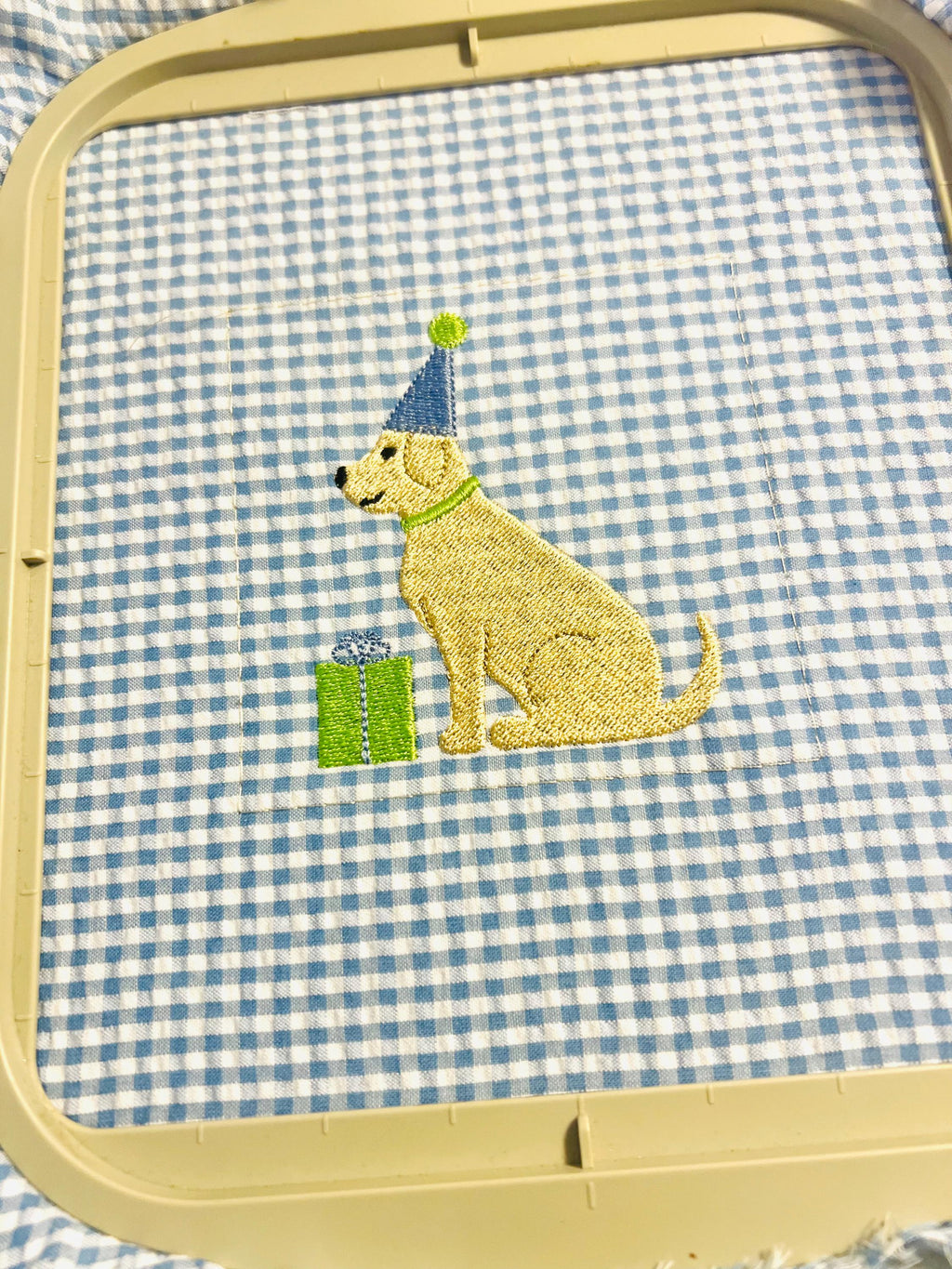 Birthday Party Dog & Hat with Present , Machine Embroidery Design, 5 Sizes, PES DST JEF Incl Digital Instant Download